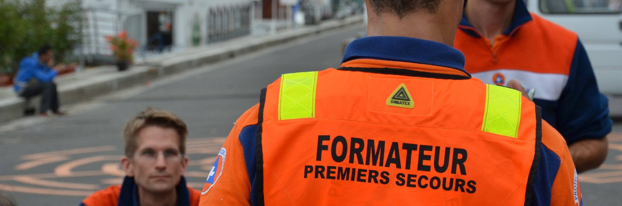 Formation-interne-protection-civile-de-paris-homepage-dos-e1425677320261